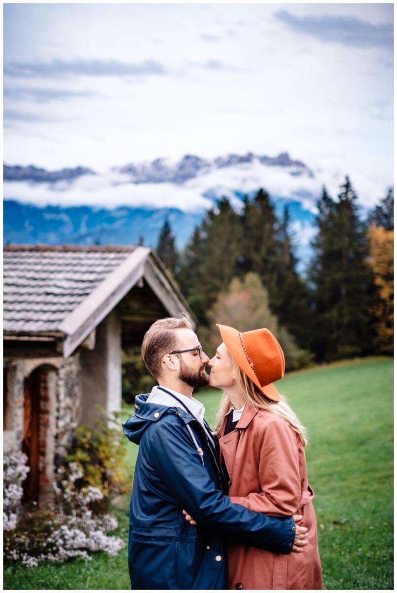 Verlobungsfotos Österreich, Paarshooting in den Bergen, Hochzeitsfotograf, Fotoshooting